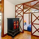 Elegant River View Corpo Santo Appartement *